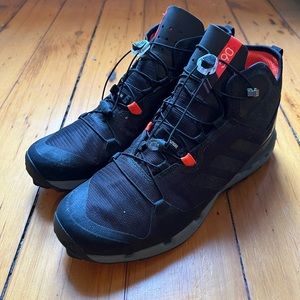 Adidas Terrex Fast Mid GTX-SURROU size 10.5. Used, in great condition!